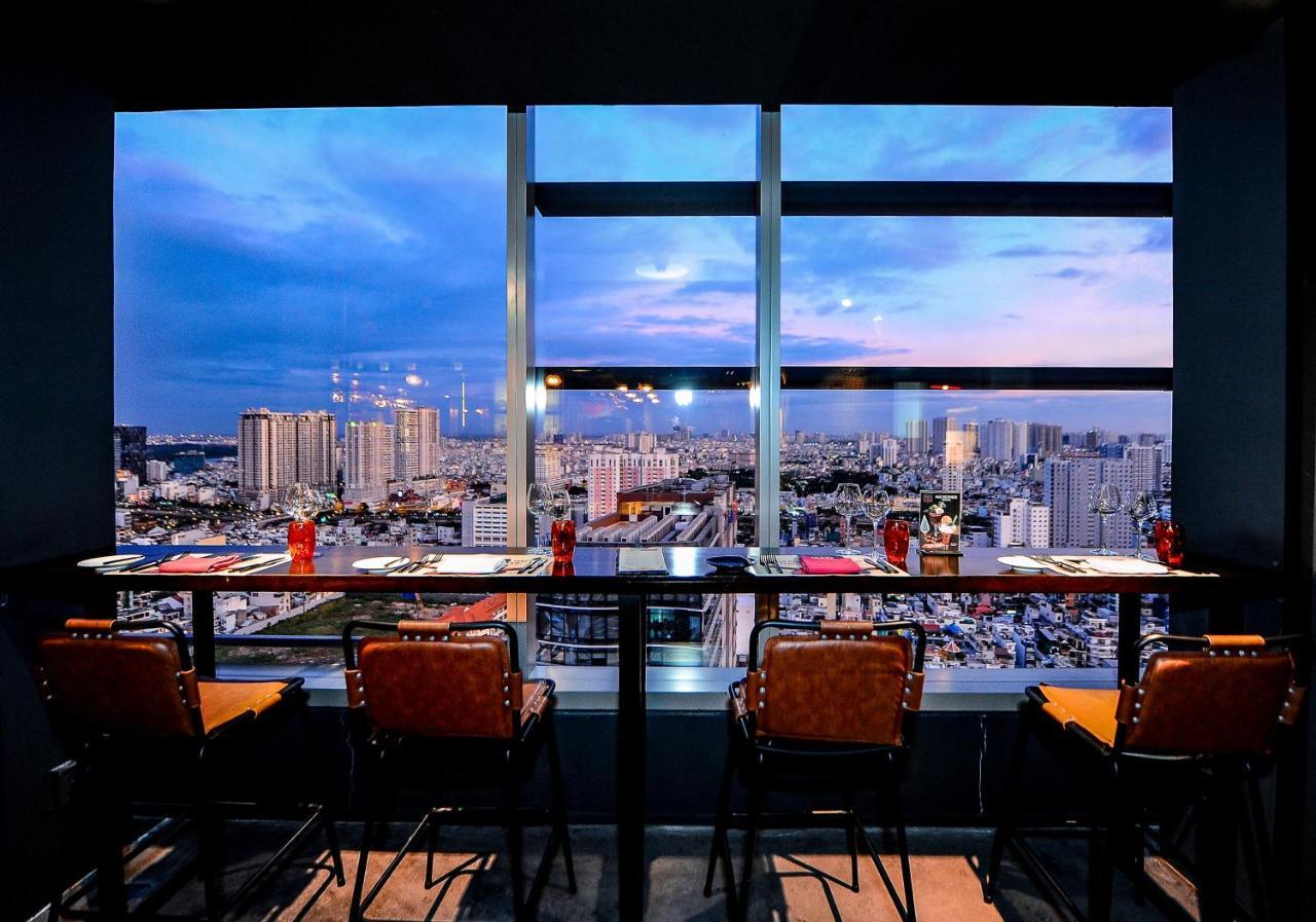 Готель Pullman Saigon Centre Хошимін Екстер'єр фото