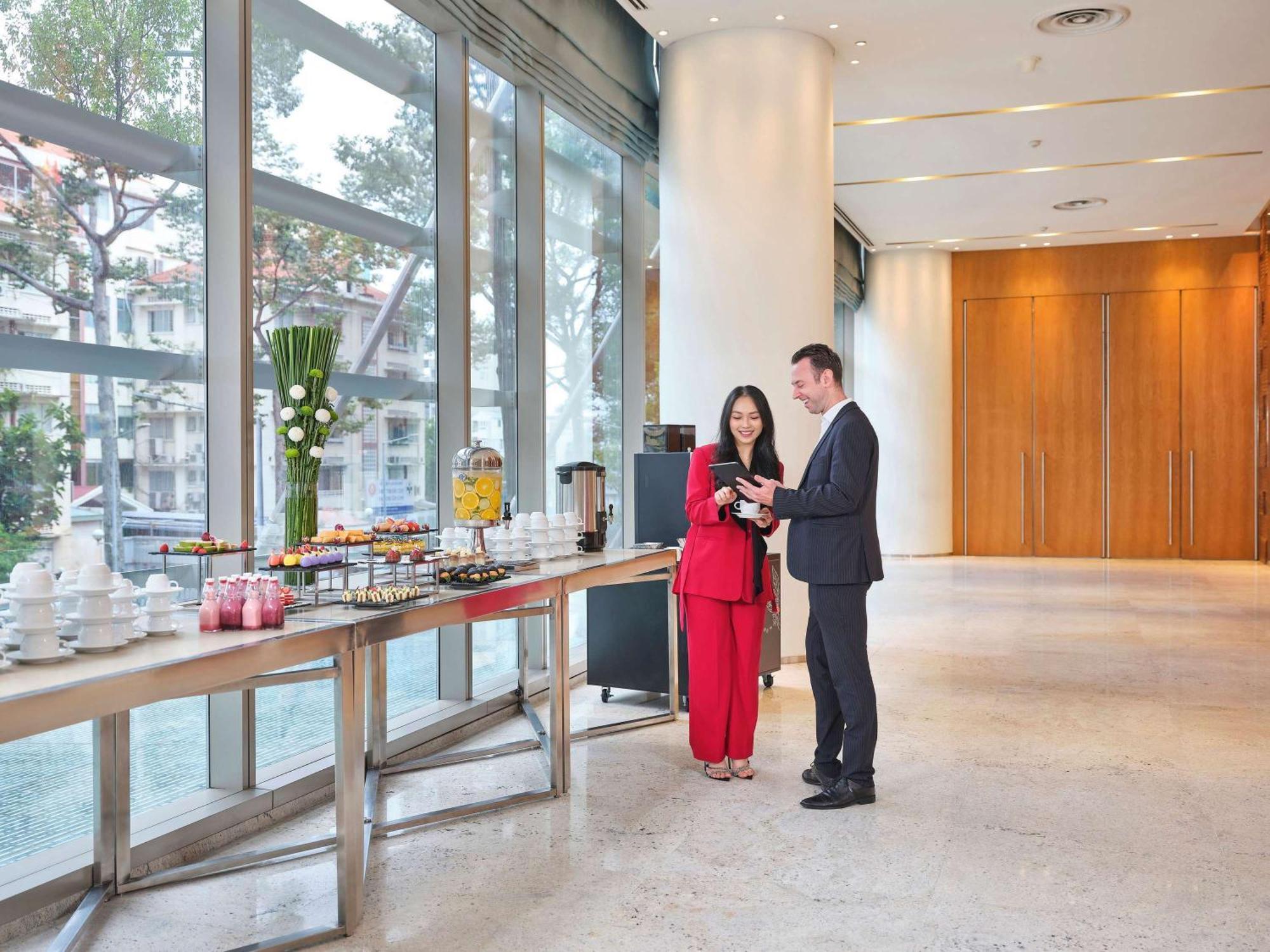 Готель Pullman Saigon Centre Хошимін Екстер'єр фото