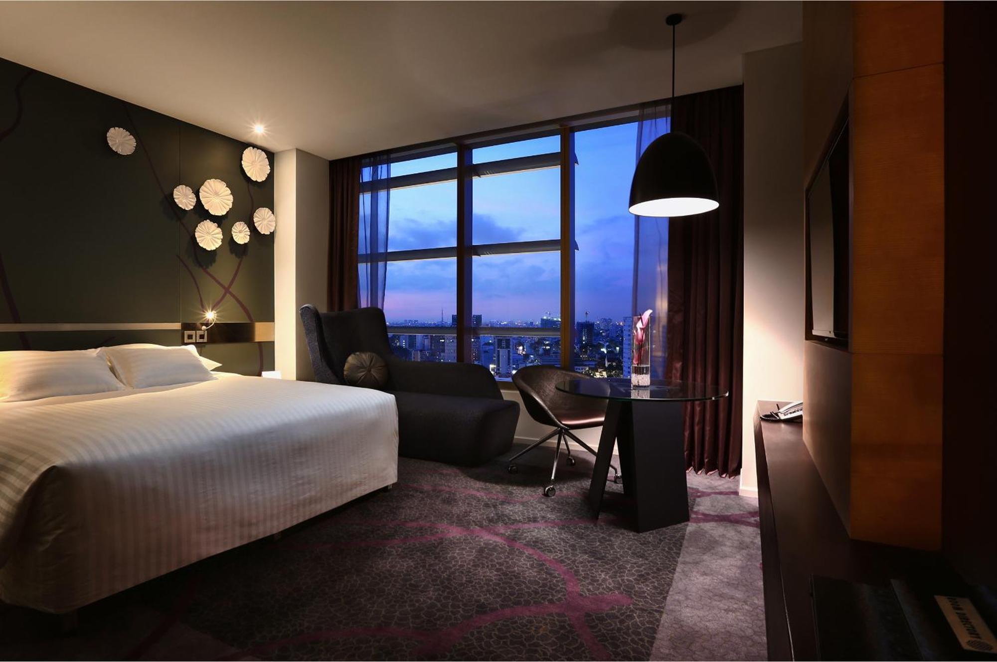 Готель Pullman Saigon Centre Хошимін Екстер'єр фото